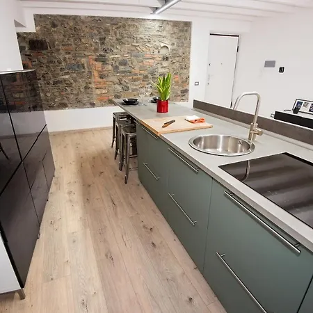 Larius Apartamento *